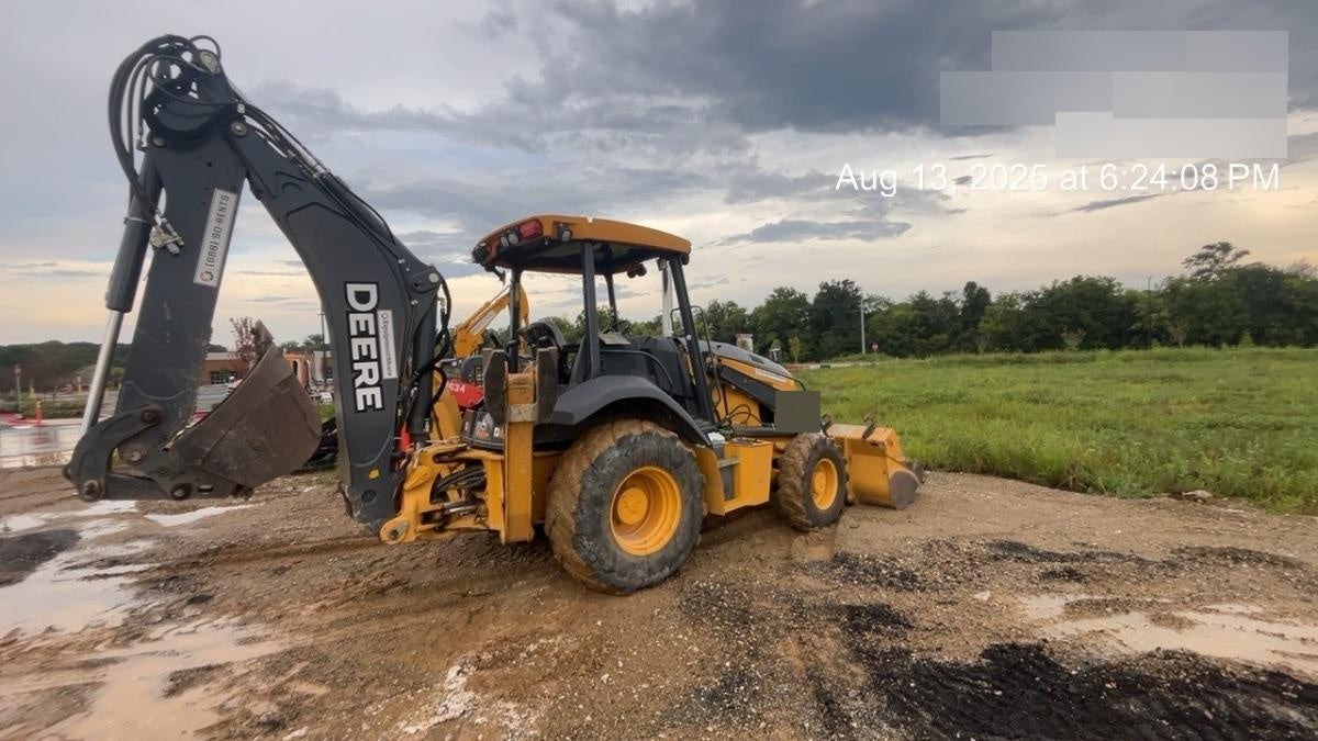 2020 John Deere 410L - Extendable Stick Canopy, 4WD, Extendable Stick, Pilot Controls, 2 Way Hydraulics, TAG Manual QC