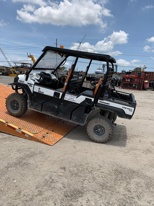 2022 Kawasaki Mule PRO-DXT Standard Options, Backup Alarm, Beacon, Plastic Hard Top, Poly Windshield, Horn Kit