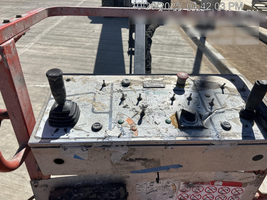 2018 Skyjack SJ86T Skyjack SJ86T w/Diesel Engine, Foam Filled Tires, Flashing Beacon, Glazier Kit