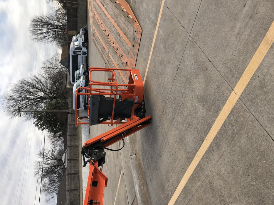 2020 JLG E400AJPN