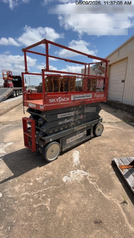 2017 Skyjack SJIII-3226 Skyjack SJ3226, Trojan Battery Set, Extended Warranty 5yr/5k hr