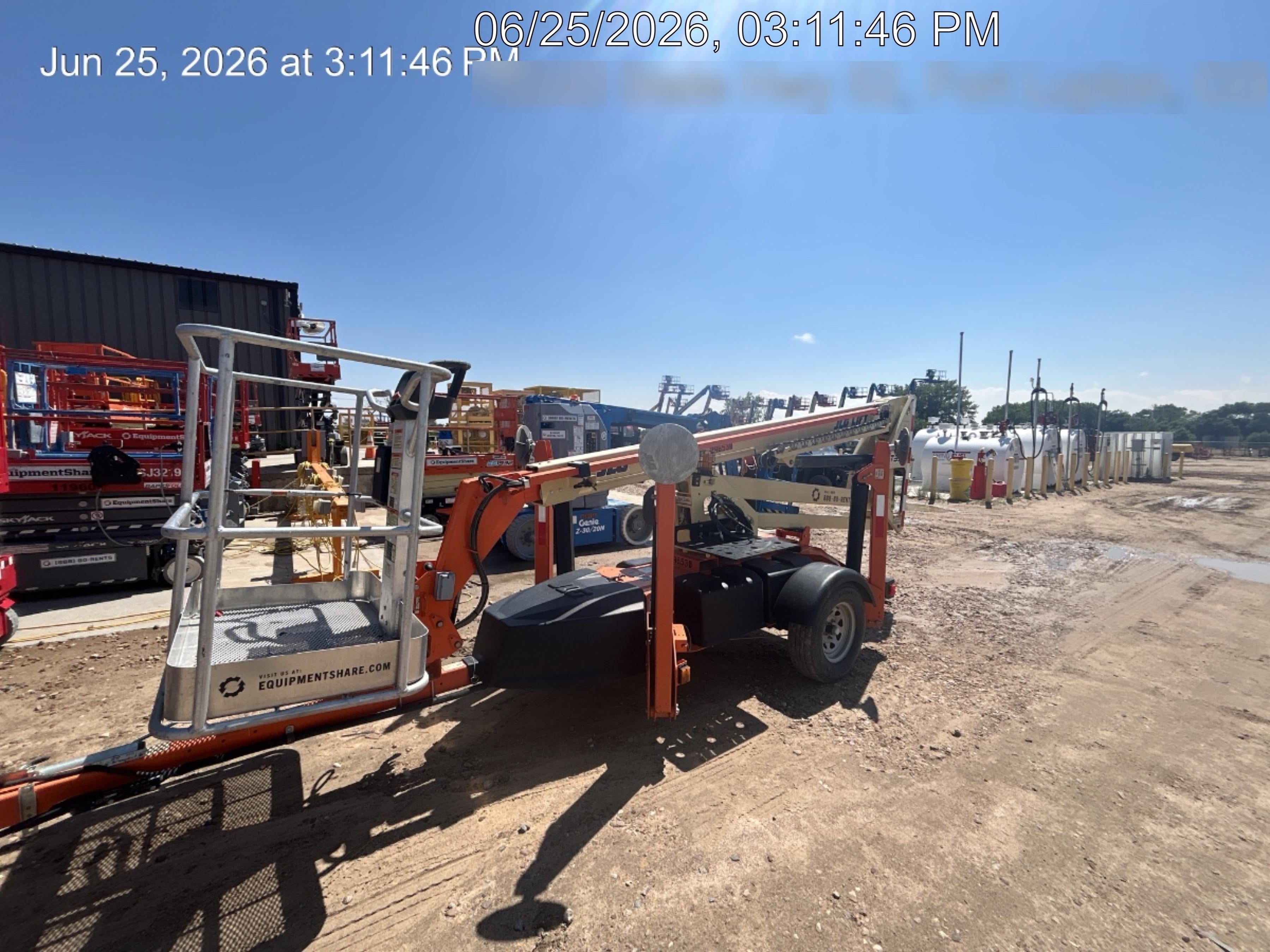2023 JLG T350