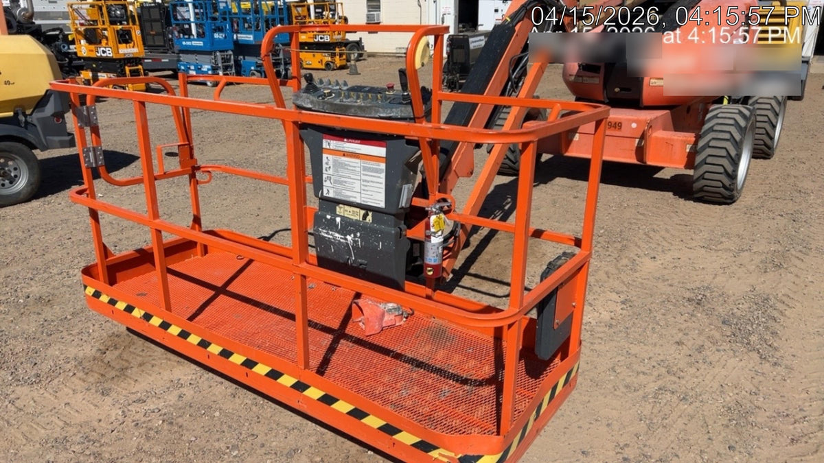 2019 JLG 600AJ