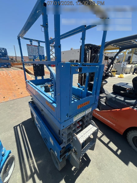 2020 Genie GS-1930 Solid Non Marking Tires, Beacon, Folding rails with half height swing gate, 800W Inverter