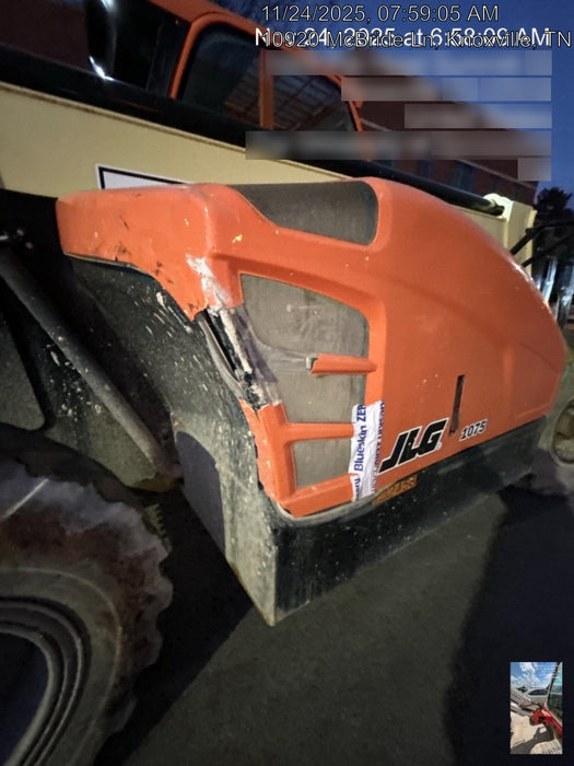 2021 JLG 1075