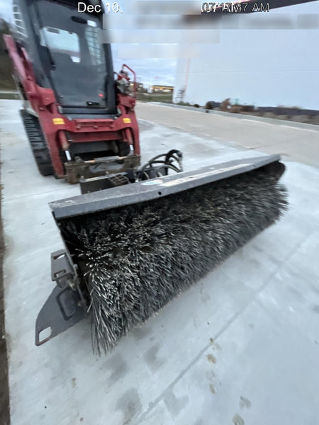 2019 PALADIN Sweepster SB72