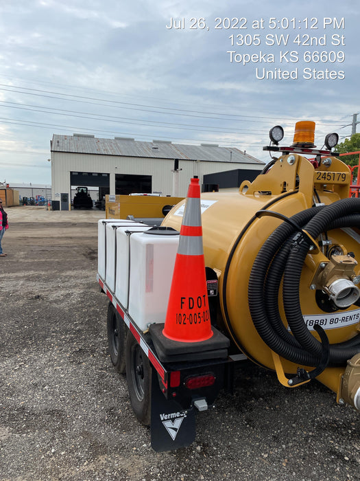 2022 VAC-TRON LP573XDT