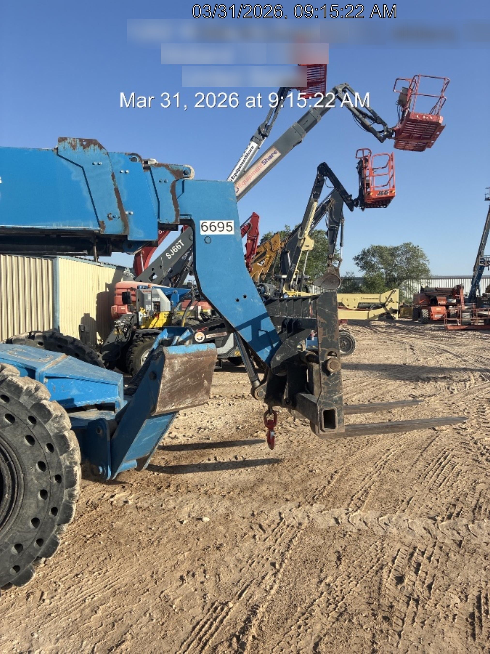 2017 GENIE GTH-1056