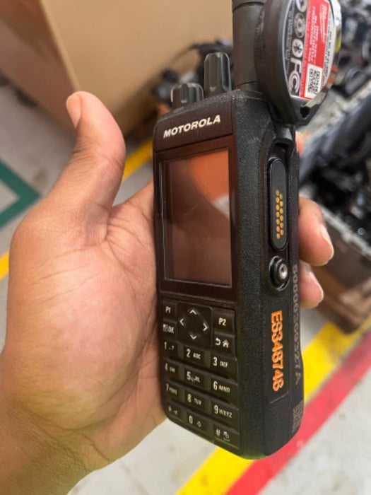 2023 MOTOROLA R7 DISPLAY