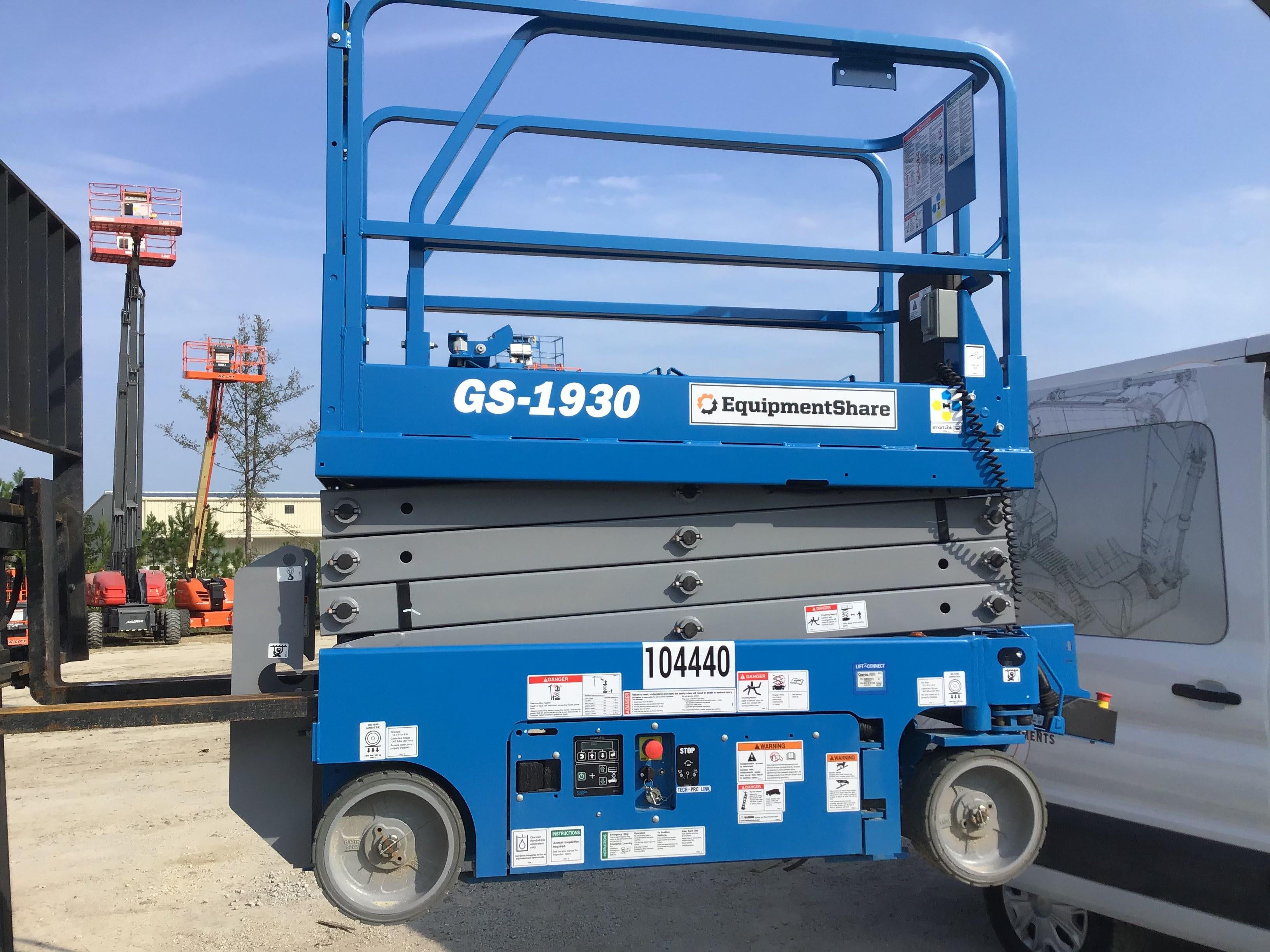 2020 Genie GS-1930 Fixed rails with chain entry gate - Pre A92.20