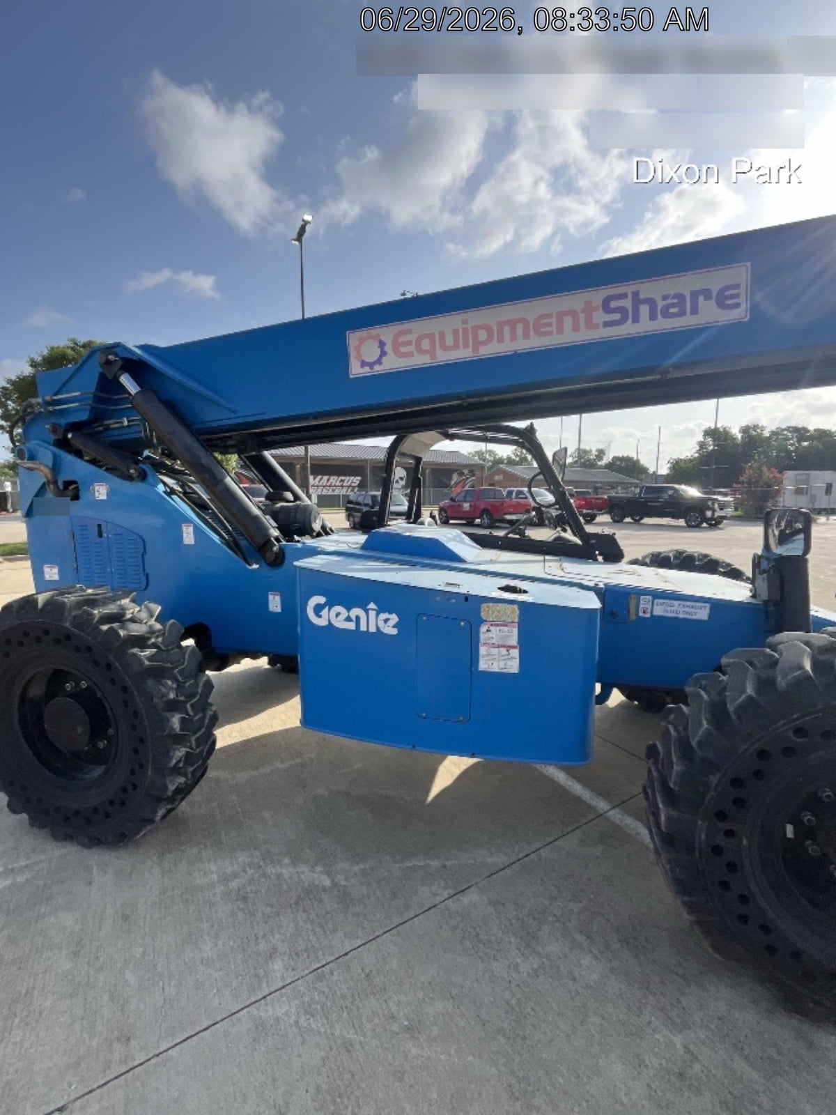 2017 GENIE GTH-1056
