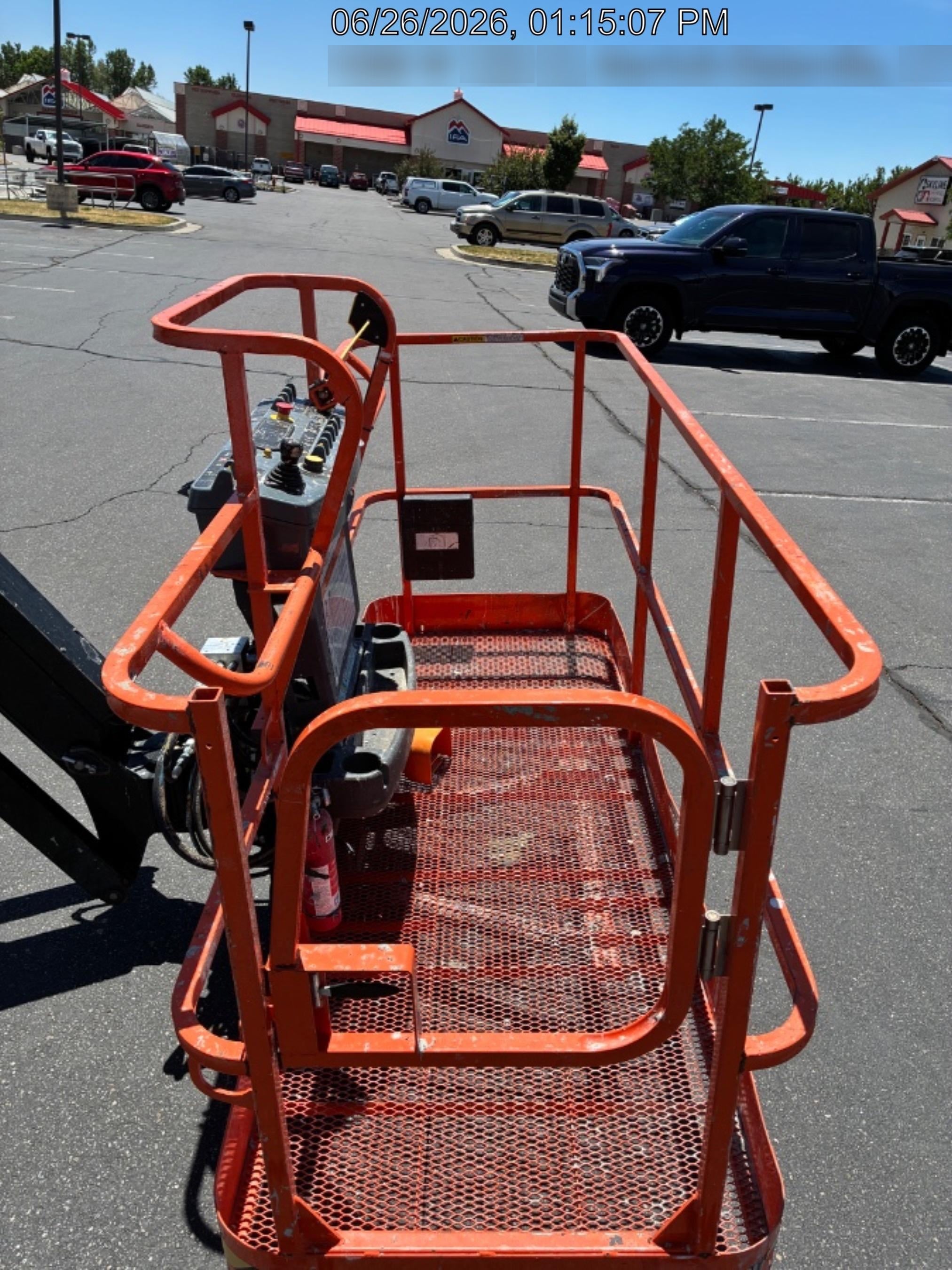 2025 JLG 660SJ