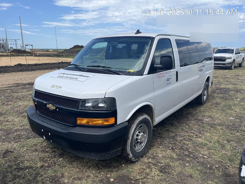 2023 CHEVROLET Express Van - Rental