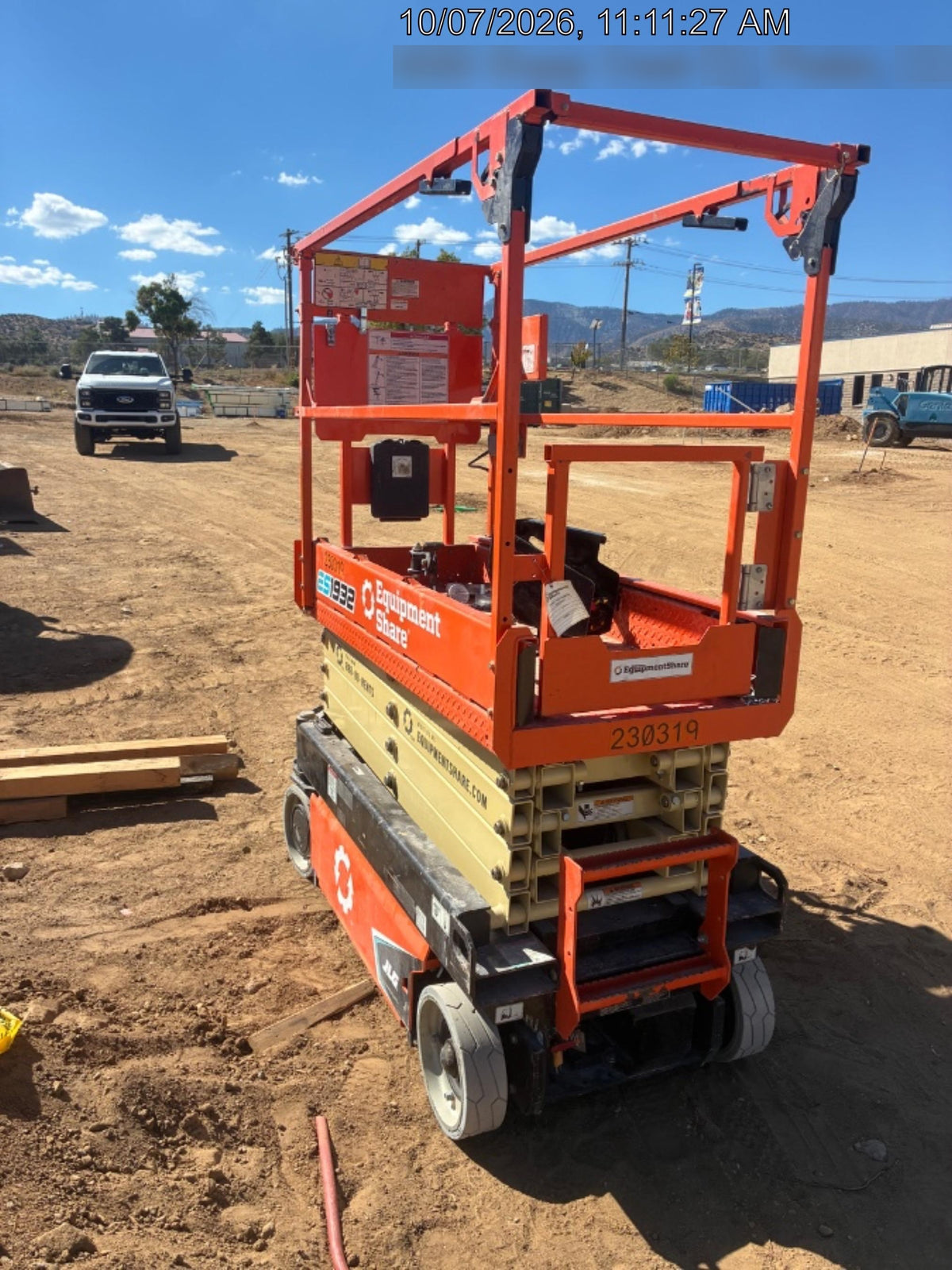 2022 JLG ES1932