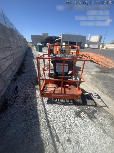 2025 JLG E300AJP