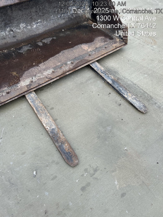 2025 PALADIN 72" Skid Steer Forks