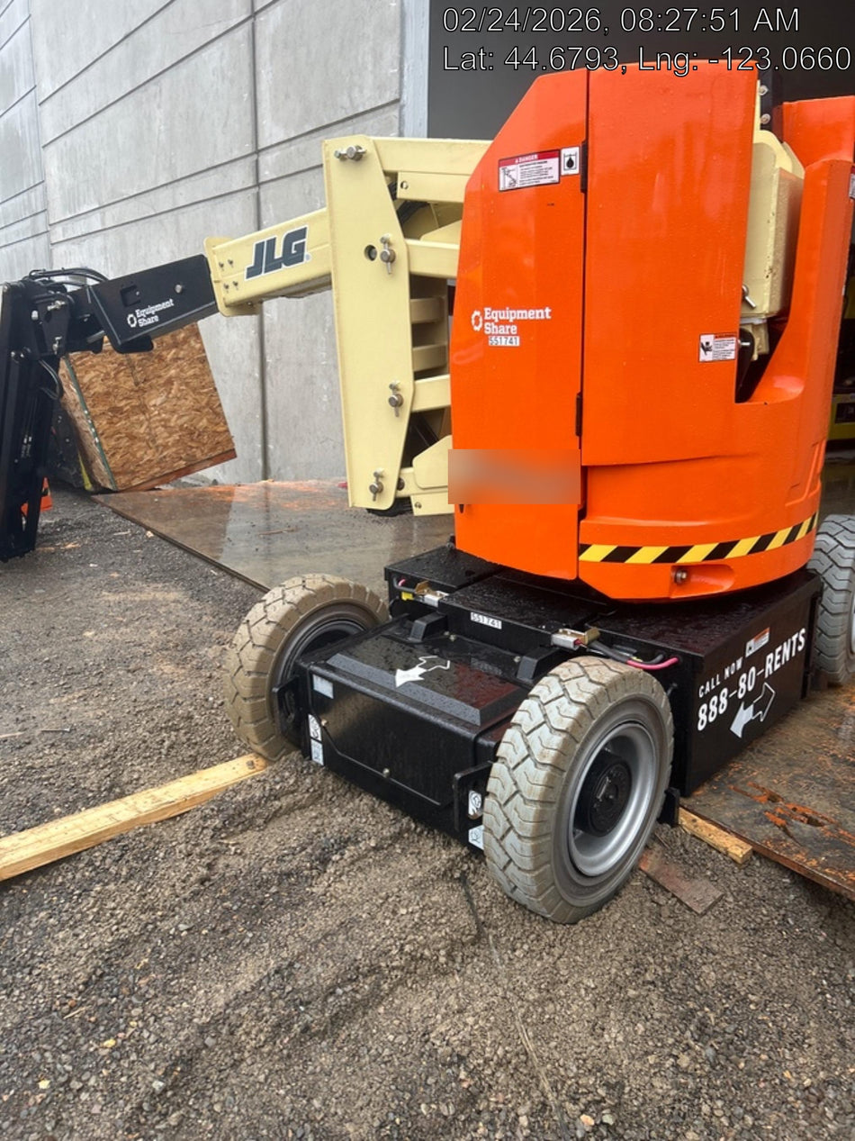 2025 JLG E300AJP