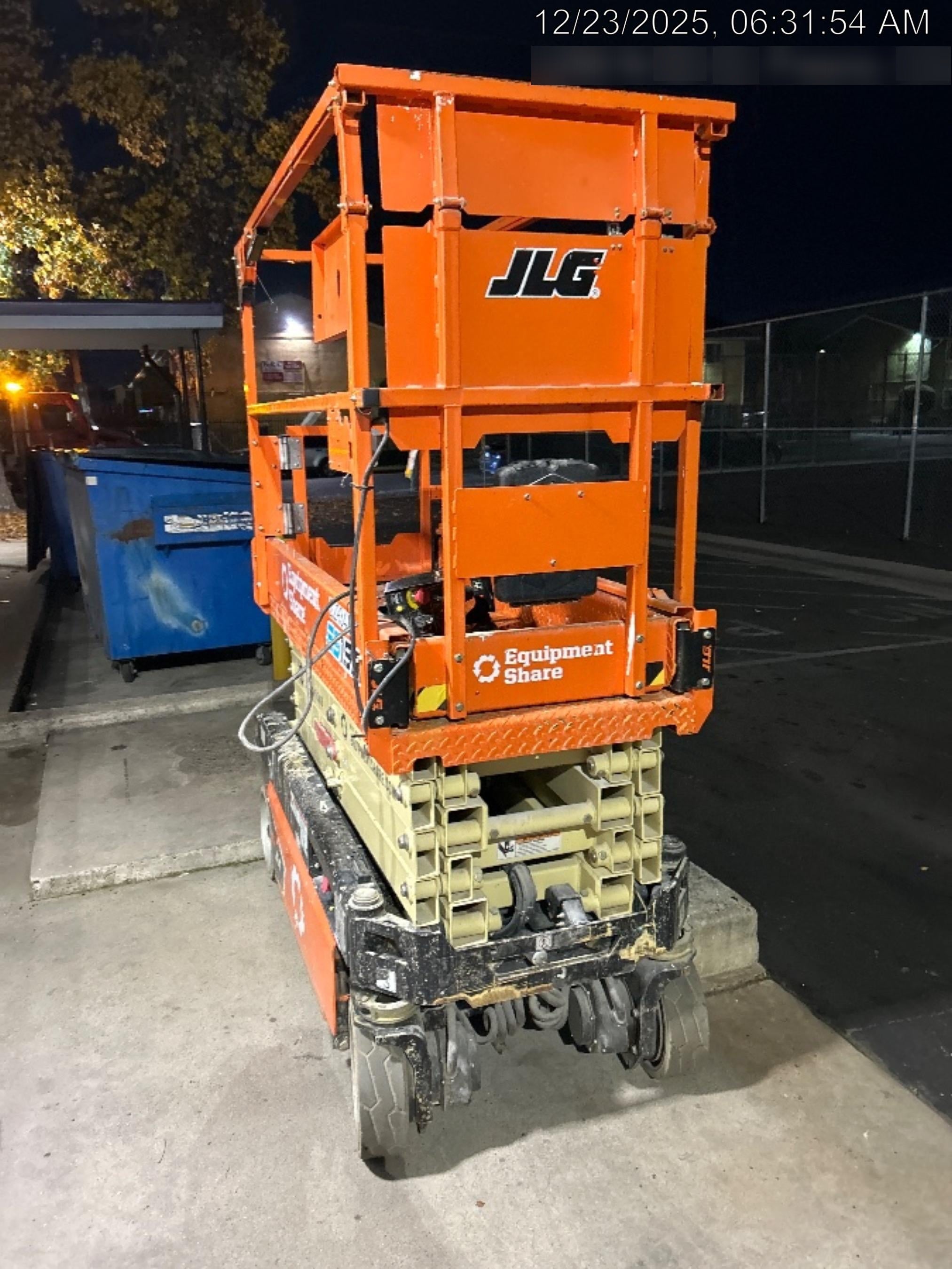 2022 JLG ES1932