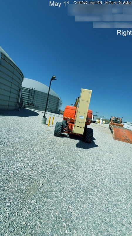 2022 JLG 800AJ