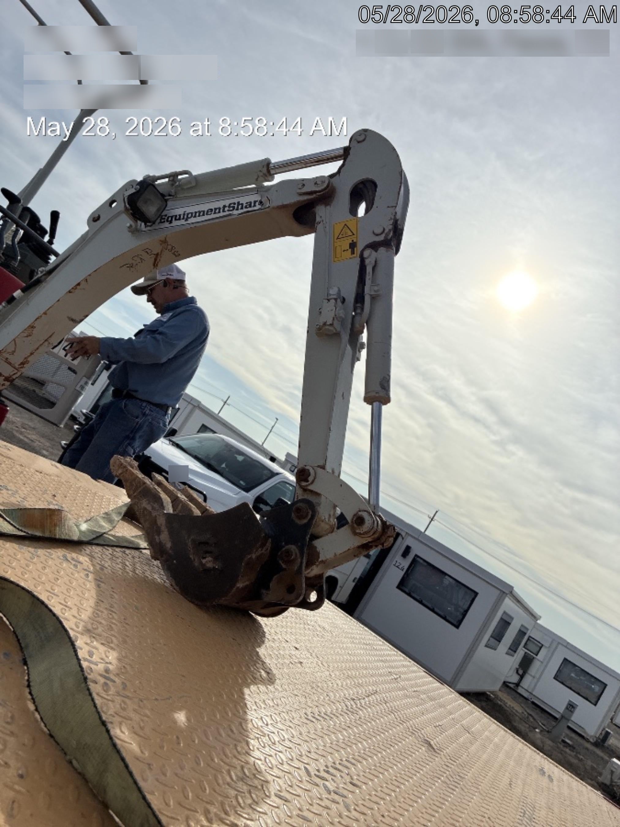 2022 TAKEUCHI TB210R