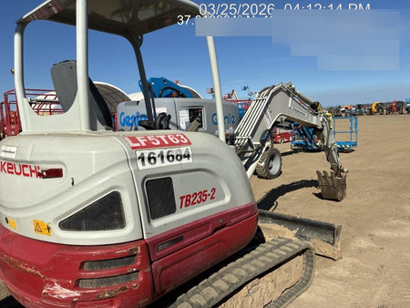 2021 TAKEUCHI TB235-2R