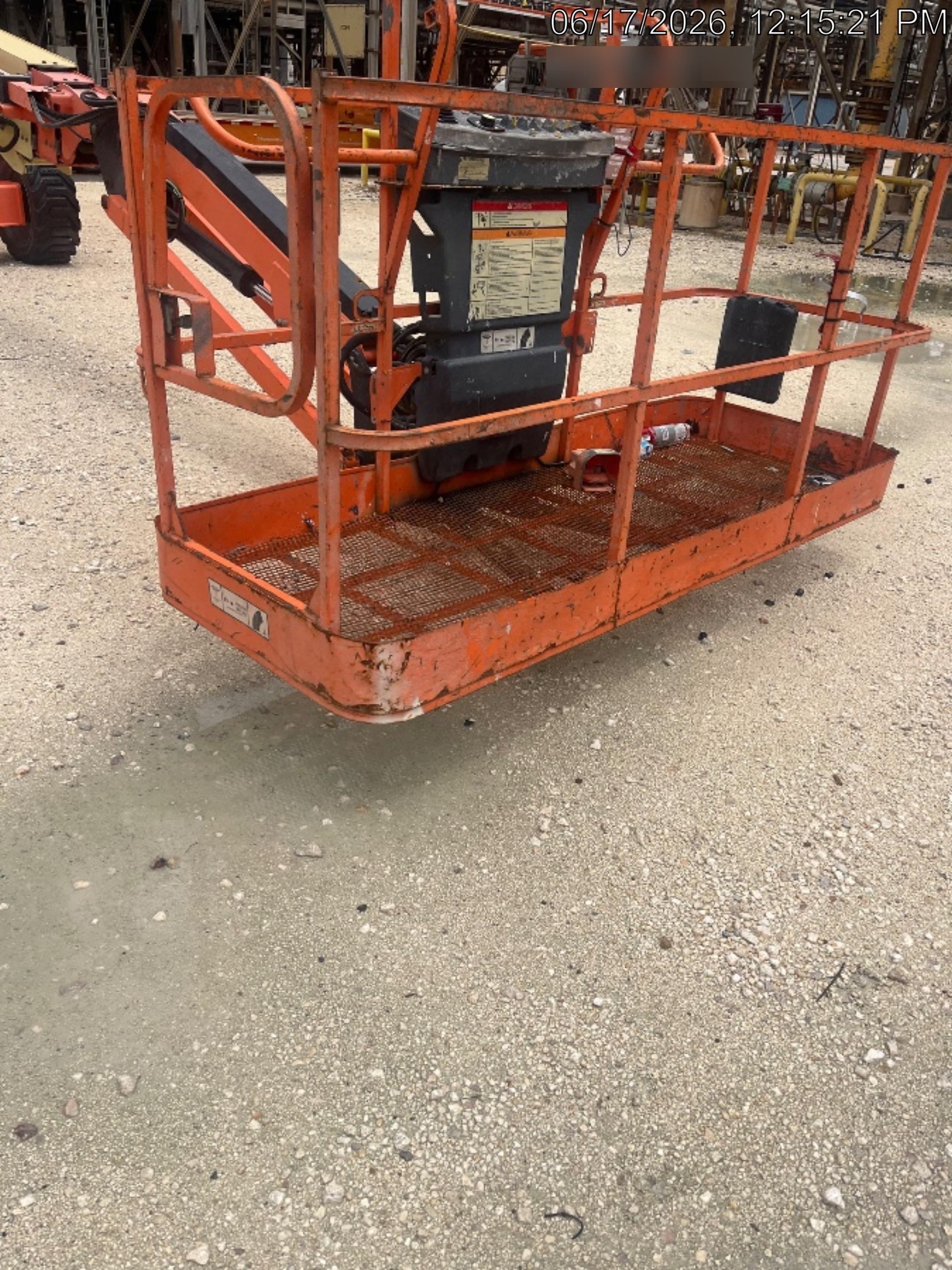 2019 JLG 660SJ