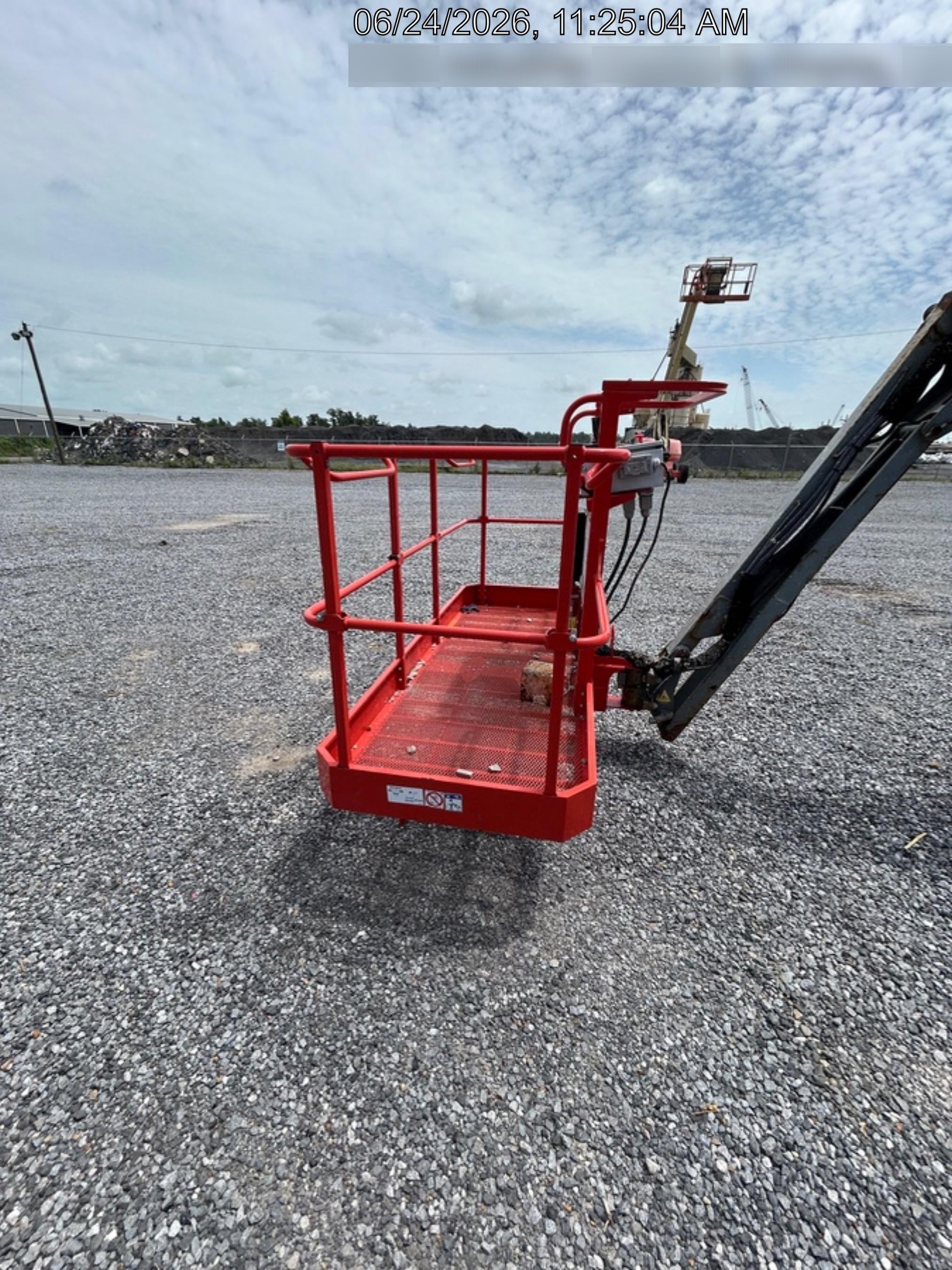 2017 SKYJACK SJ66T