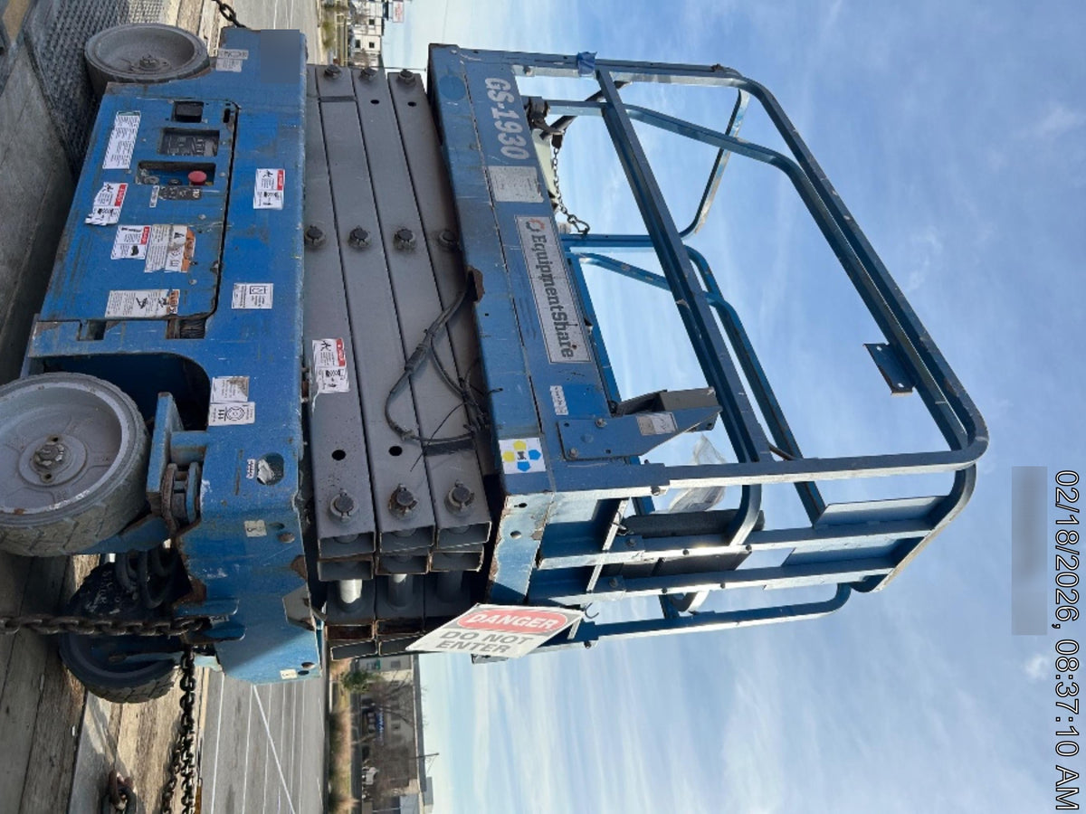 2019 Genie GS-1930 Fixed Rails with Chain Entry