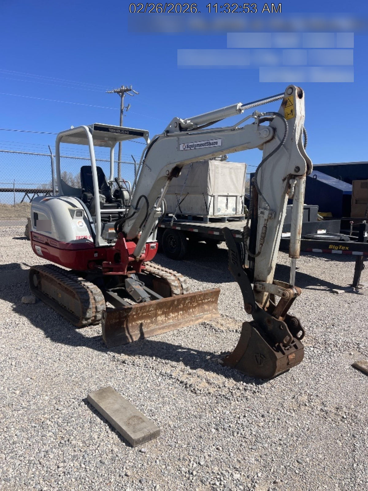 2022 TAKEUCHI TB235-2R