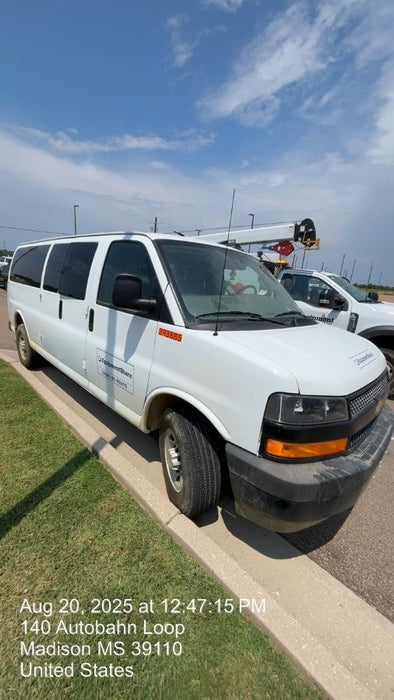 2023 CHEVROLET Express Van - Rental