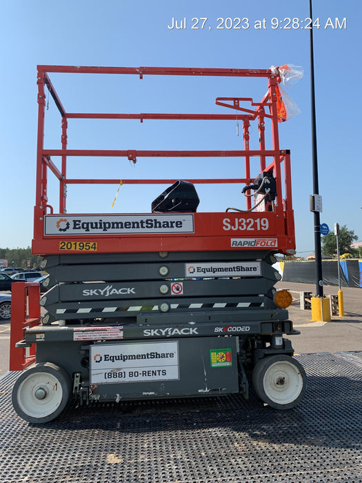 2021 SKYJACK SJ3219