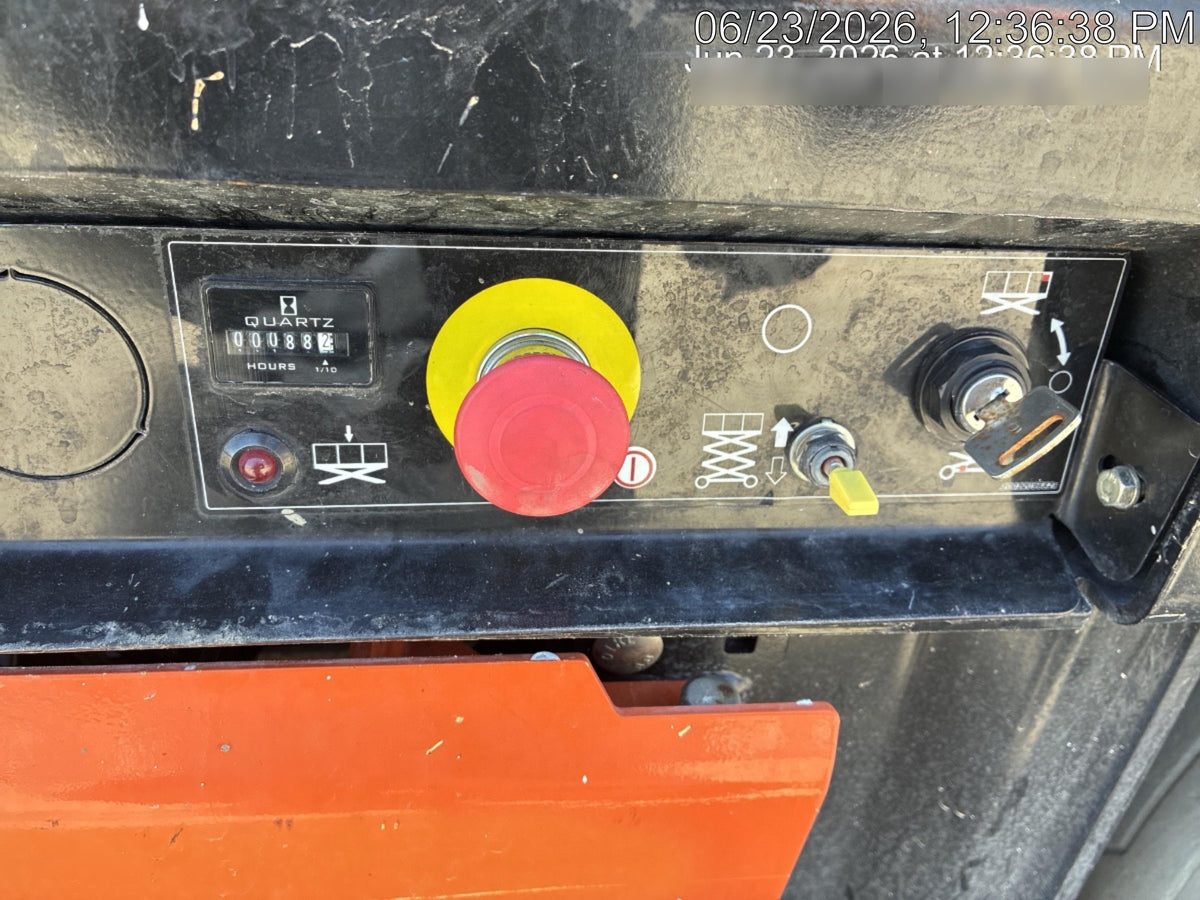 2022 JLG ES2632