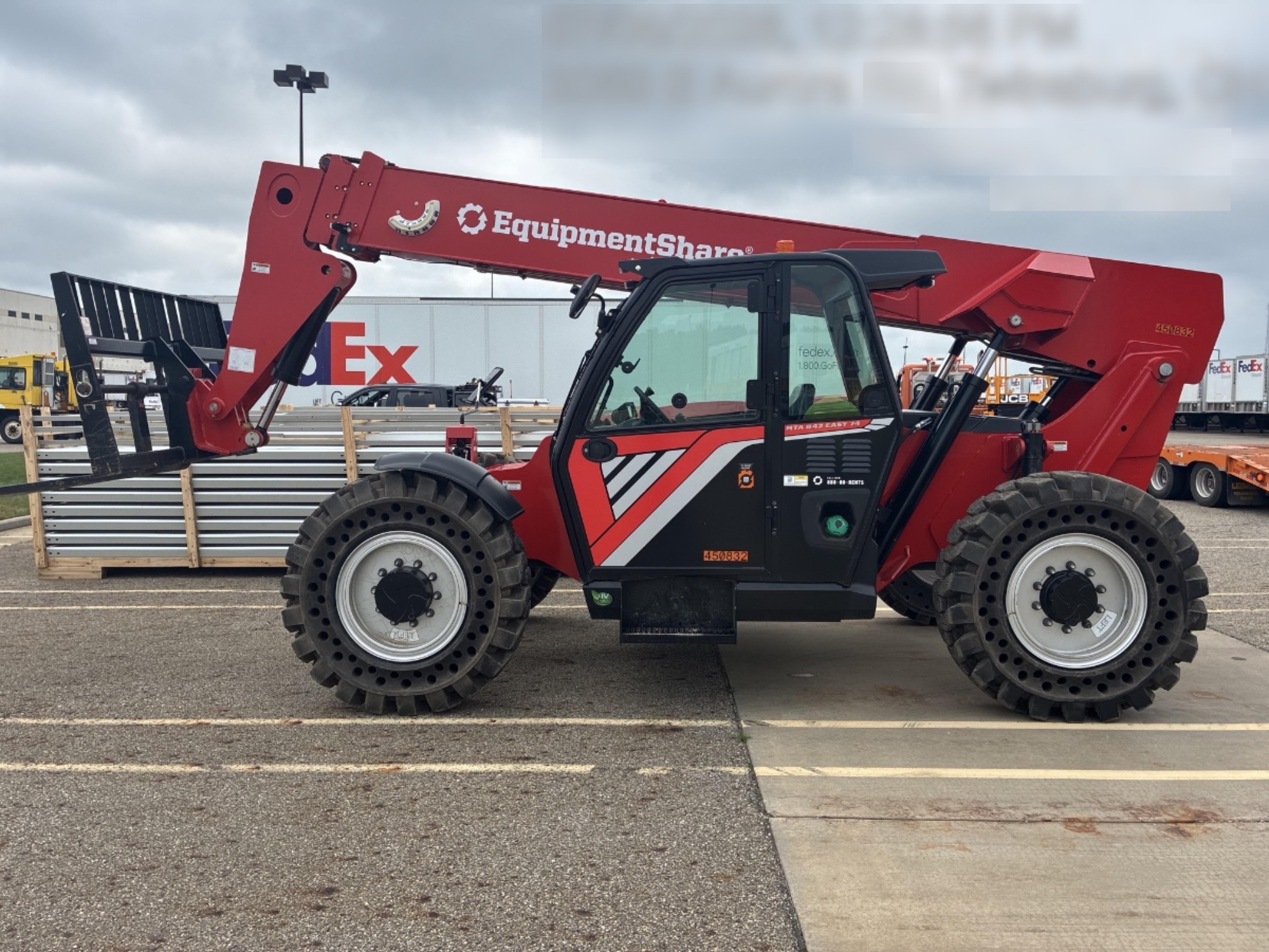 2024 MANITOU MTA842