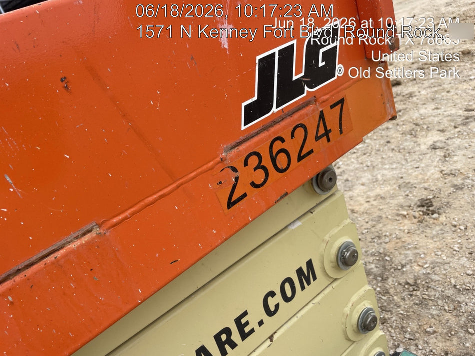 2022 JLG ES3246