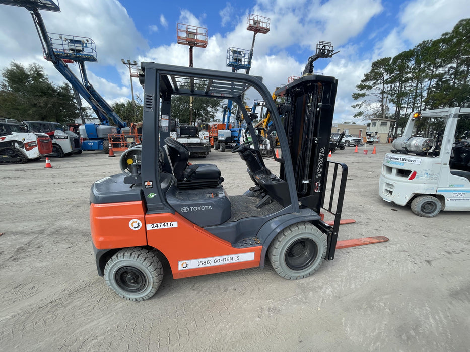 2022 TOYOTA 50-8FGU25