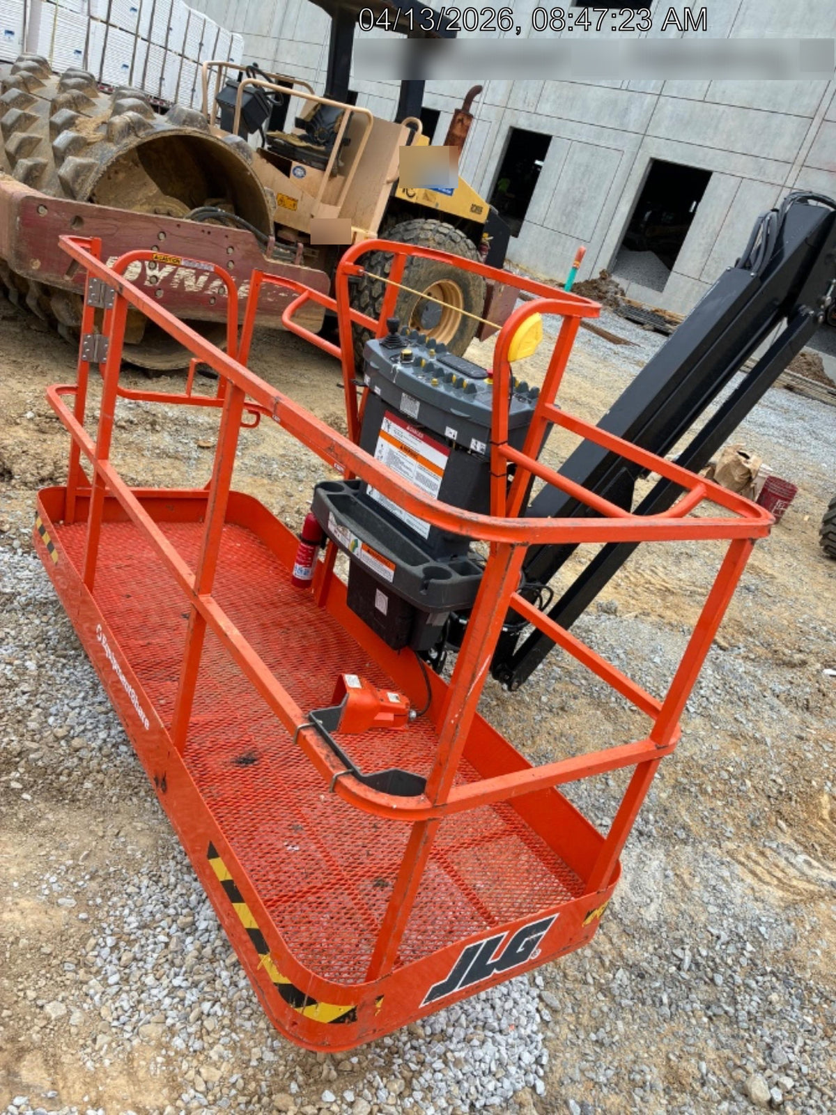 2025 JLG 660SJ