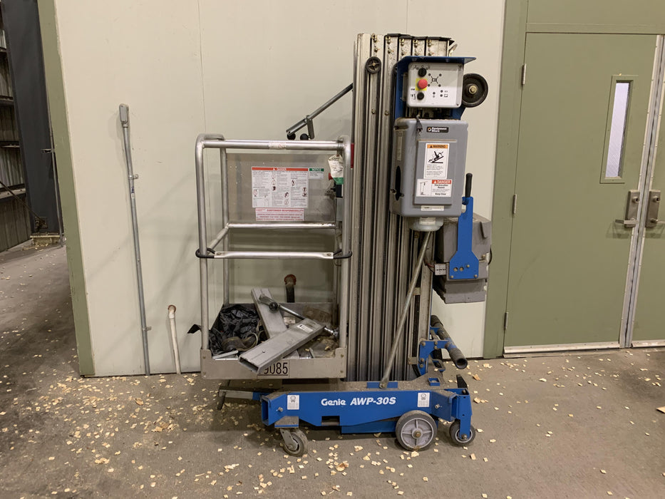 2018 GENIE AWP-30S
