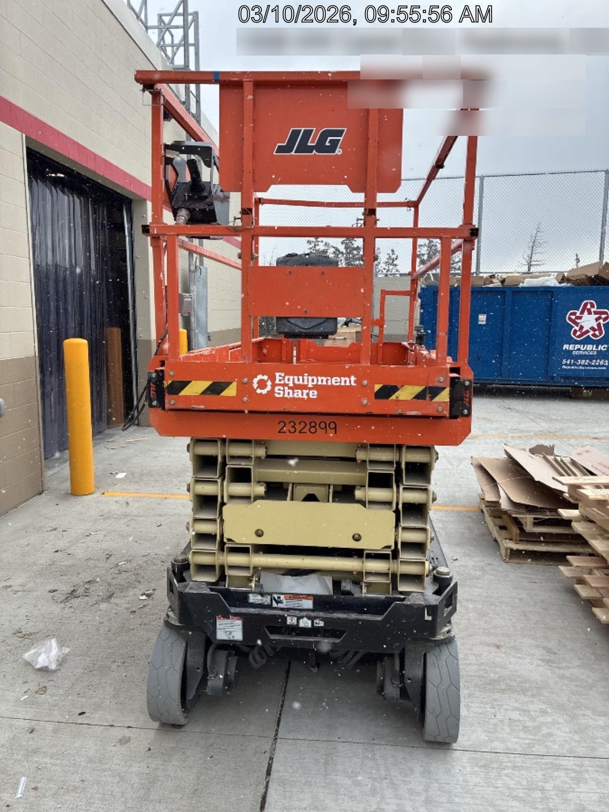 2022 JLG ES3246