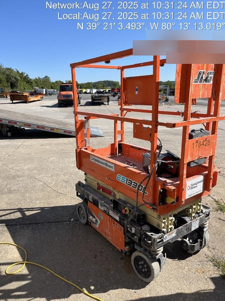 2021 JLG ES1330L
