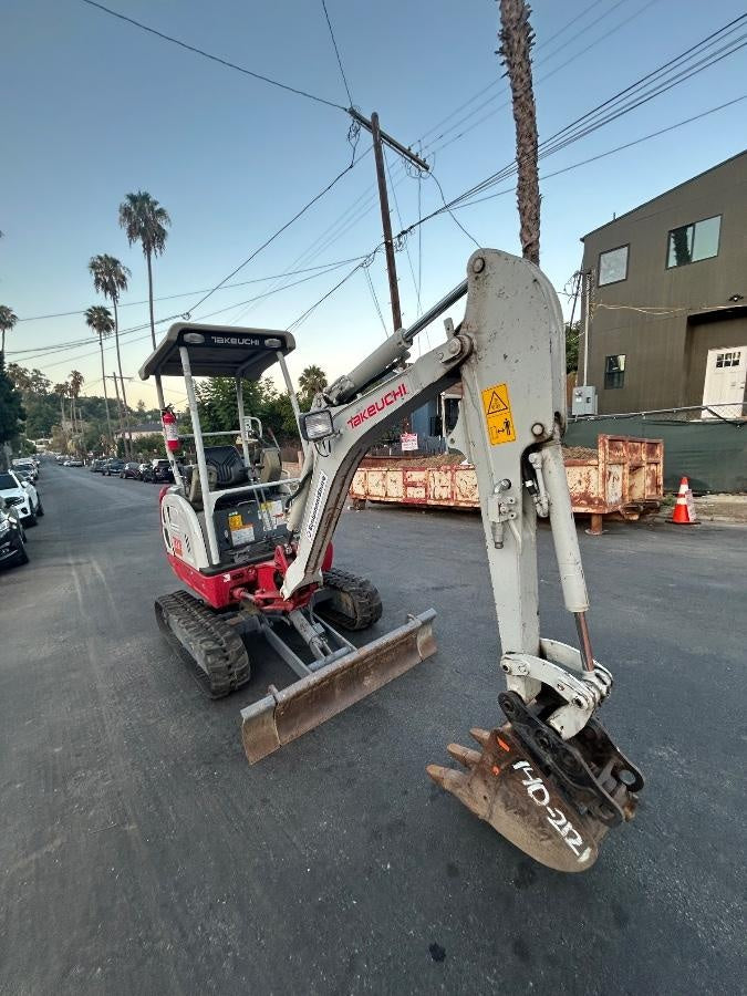2023 TAKEUCHI TB216R