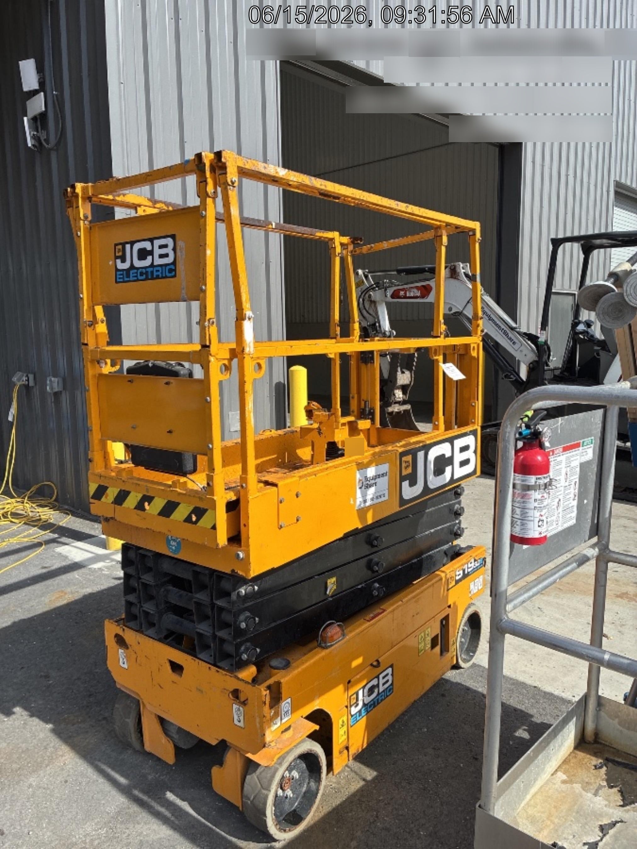 2024 JCB S1932E