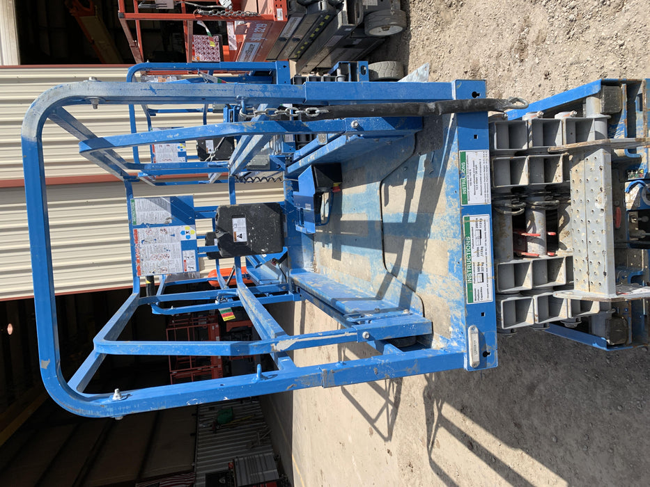 2019 Genie GS-1930 Fixed rails with chain Entry