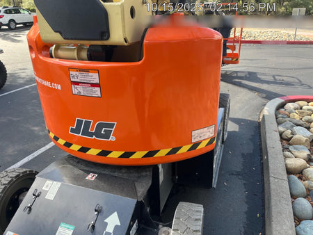 2024 JLG E400AJP Narrow