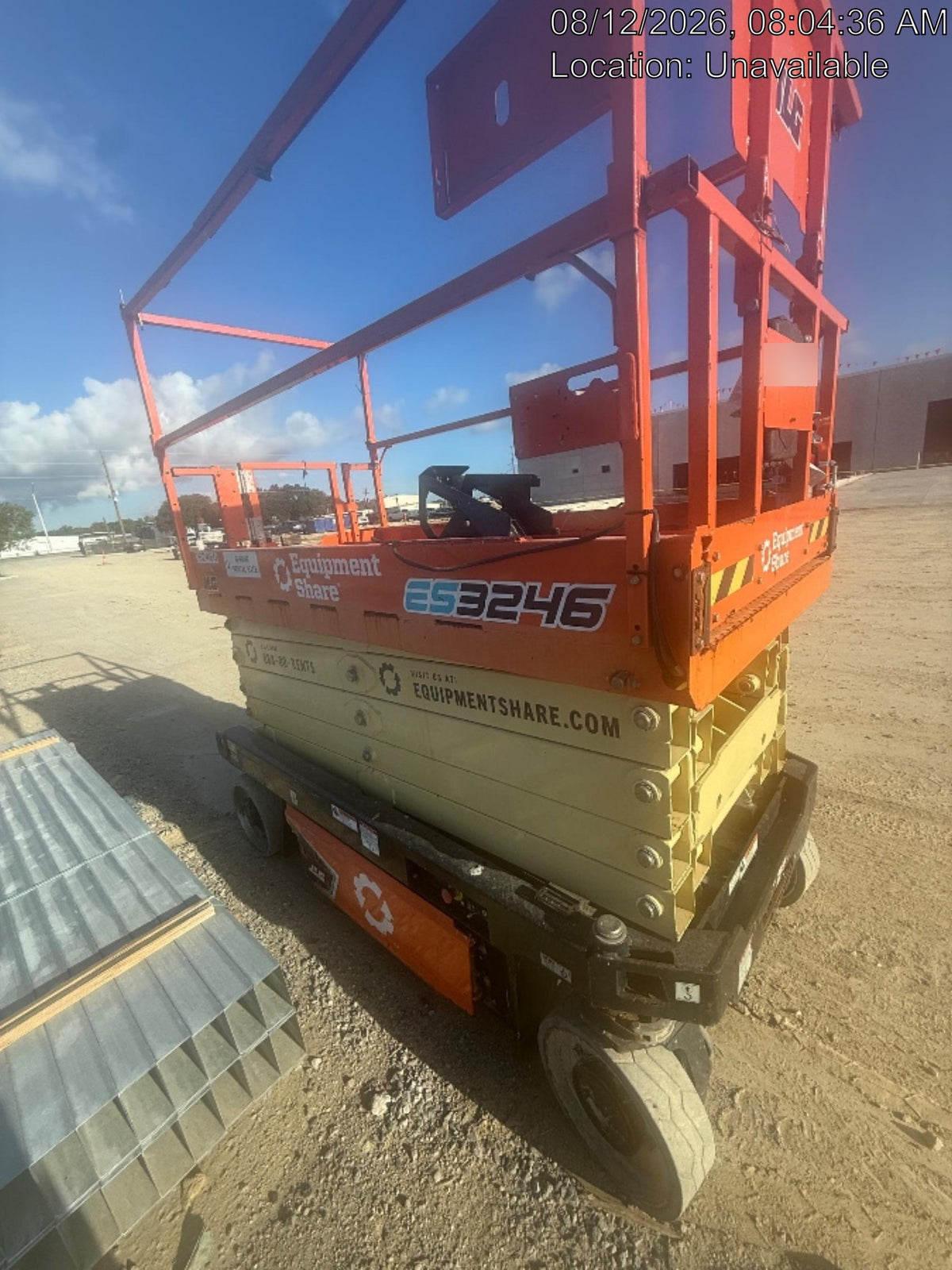 2022 JLG ES3246