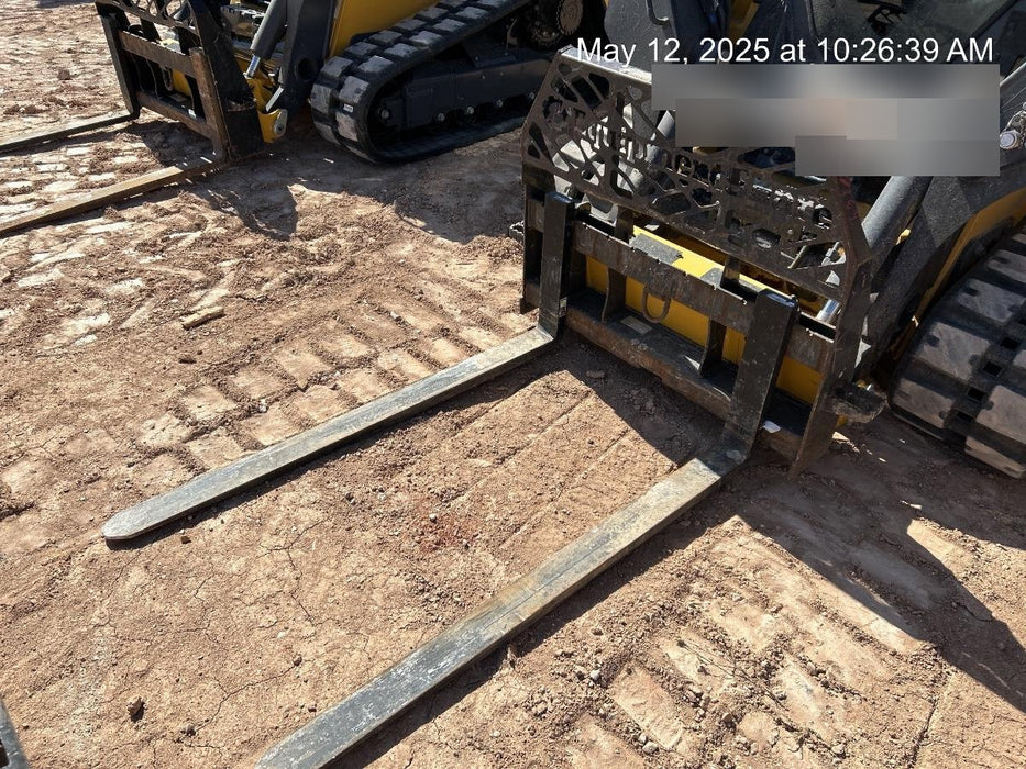 2020 PALADIN 48" Pallet Forks - Paladin