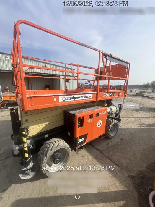 2021 JLG RT4069