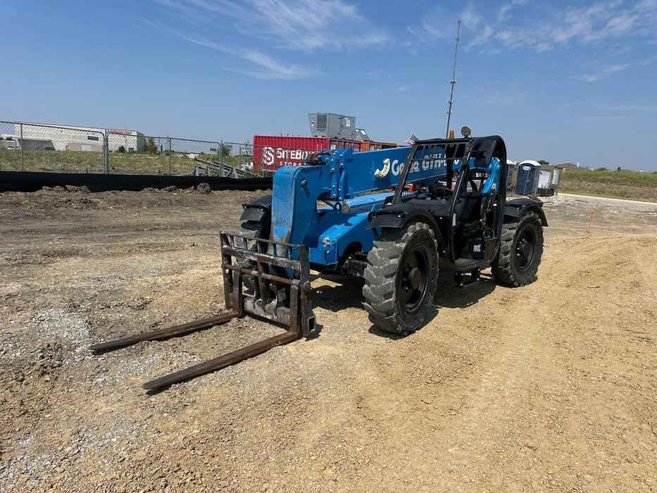 2018 Genie GTH-636 Genie GTH-636 w/Open ROPS, Work Lights, Solid Tires, RH Cab Mesh, Beacon, 48" Carriage and Forks