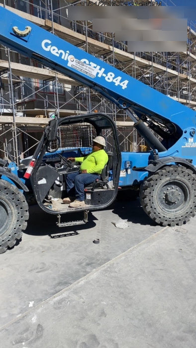2018 Genie GTH-844 GTH-844 w/Open ROPS, Solid Tires, beacon/work lights, 60" carriage/forks