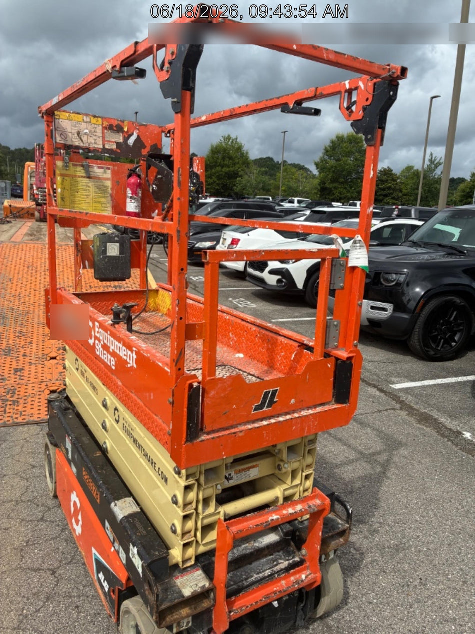 2022 JLG ES1932