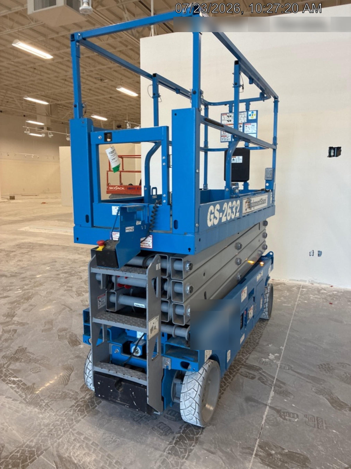 2023 GENIE GS-2632